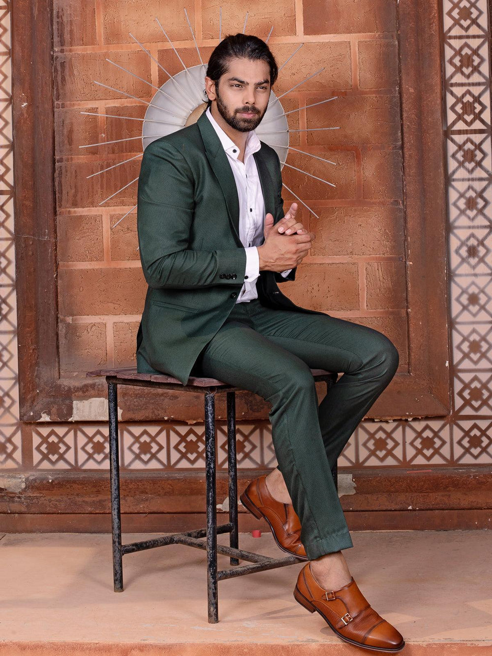 A Style Guide: Men's Business Casual vs Business Professional Outfit - VJV Now - India A Style Guide: Men's Business Casual vs Business Professional Outfit - VJV Now - India