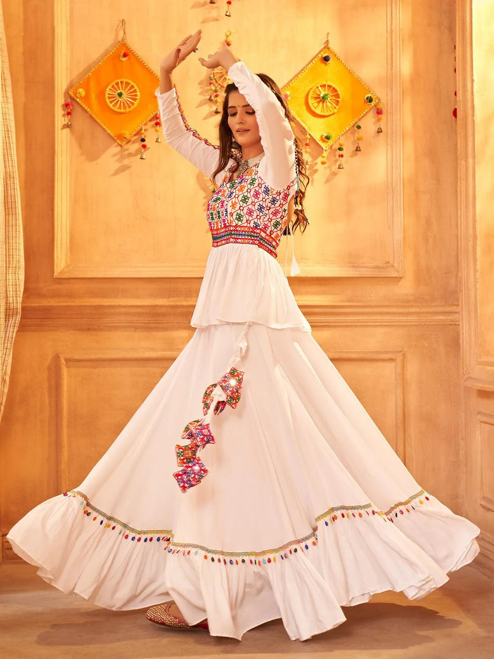 Garba Outfit Navratri New Dress White Navratri Chaniya Choli Nine Stylish Designs For Women's Garba Outfit Navratri New Dress White Navratri Chaniya Choli Nine Stylish Designs For Women's