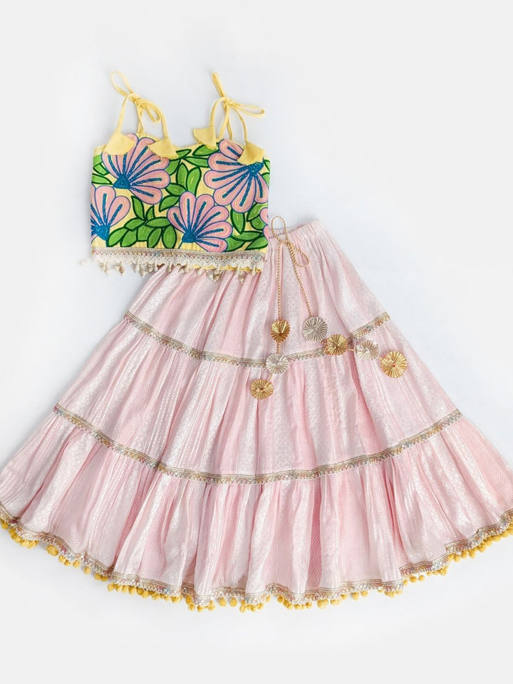 Light Pink & Yellow Navratri Lehenga Choli with Floral Aari Embroidery & Zari Lace – Festive Dandiya Outfit