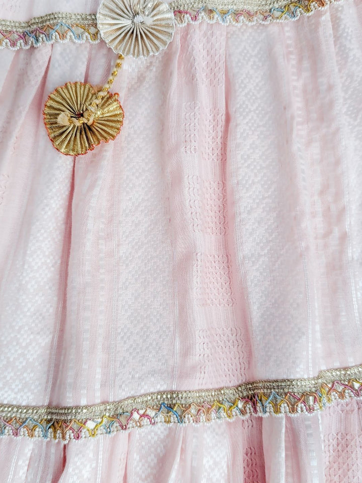 Light Pink & Yellow Navratri Lehenga Choli with Floral Aari Embroidery & Zari Lace – Festive Dandiya Outfit