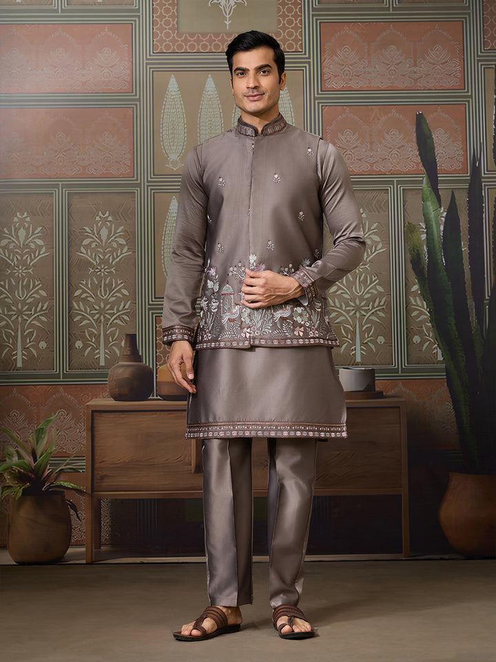 Grey Silk Koti Kurta set In Thread & Sequence Embroidery