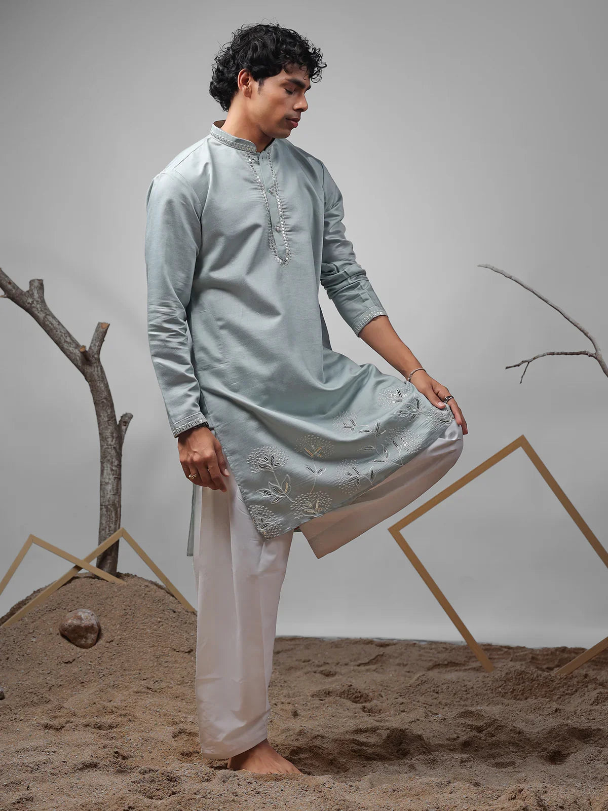 Blue Silk Kurta Set For Men With Mirror And Thread Work