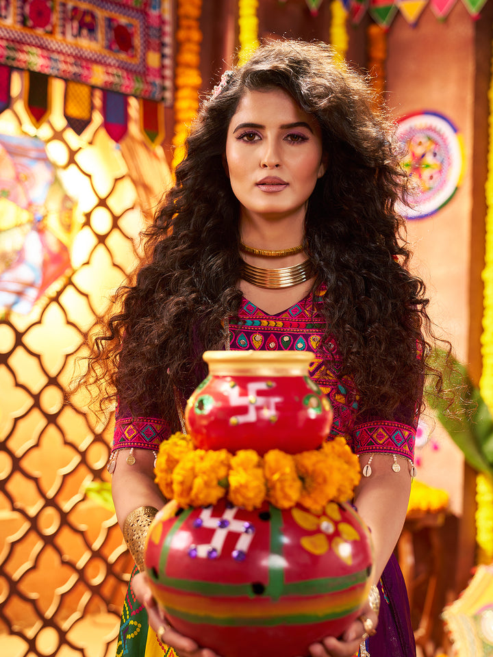 White Gajji Silk Navratri Lehenga with Digital Print, Mirror & Multi Thread Hand Work Choli, Viscose Cotton Dupatta – Festive & Garba Special Outfit