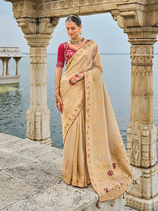 Kanjivaram Silk Reception Wear Saree In Chiku