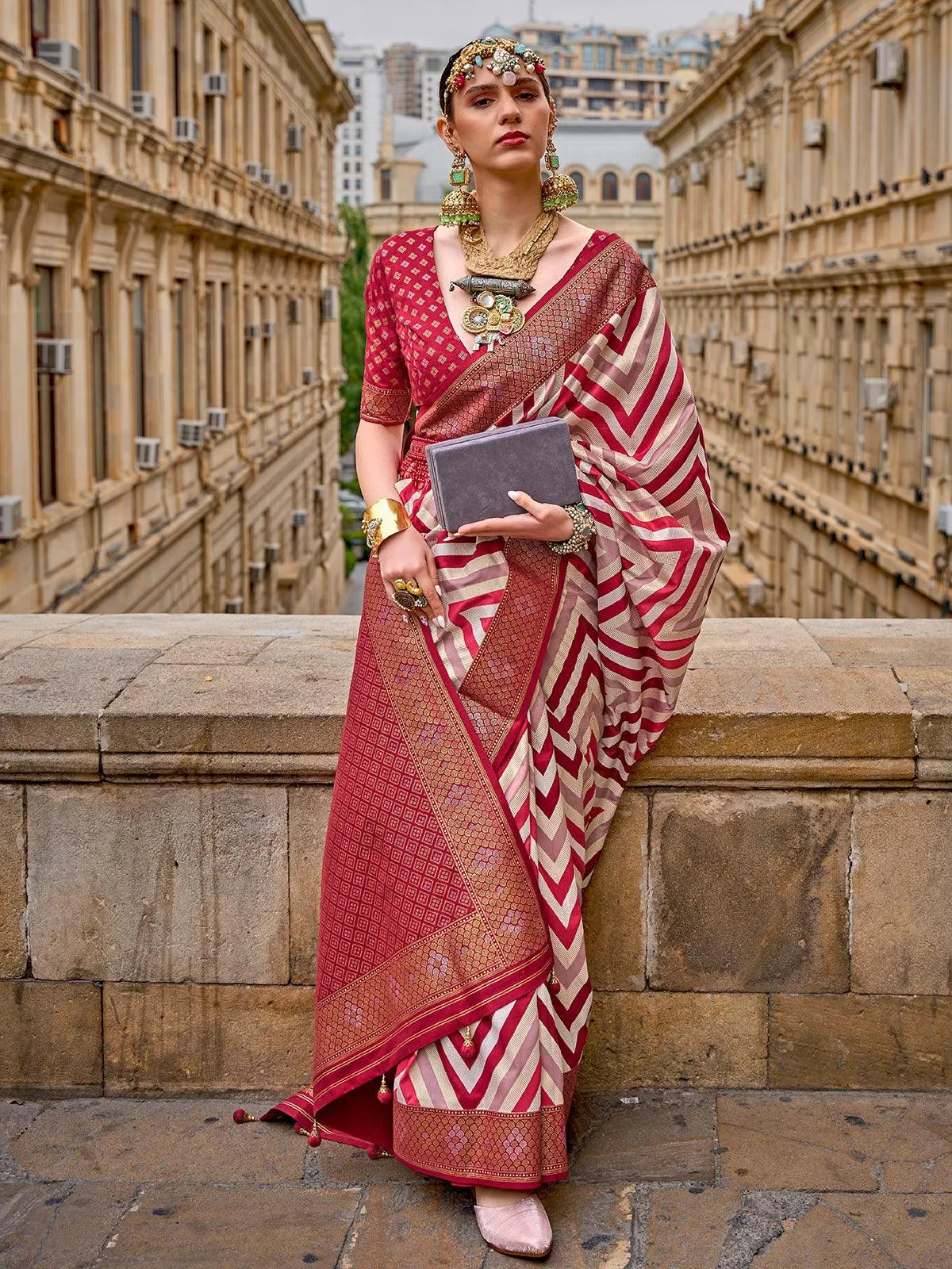 Soft Silk Nakshi Motif Work Border Kanchipuram Silk Saree in Paris Gre –  Bengal Looms India