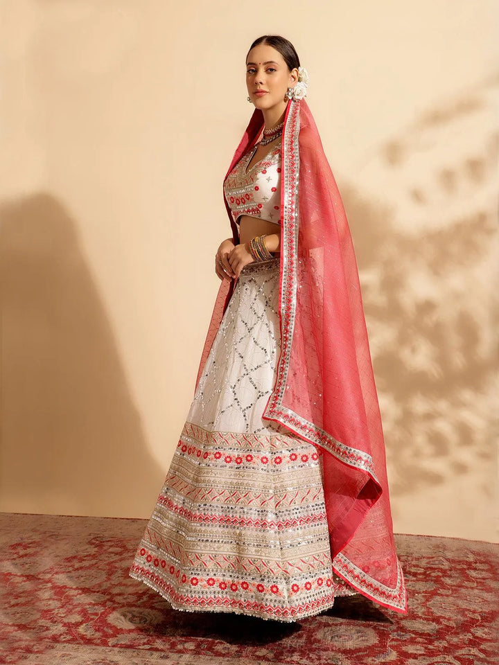 Gajry Bridal Lehenga Choli with Handcrafted for Your Wedding Day - VJV Now