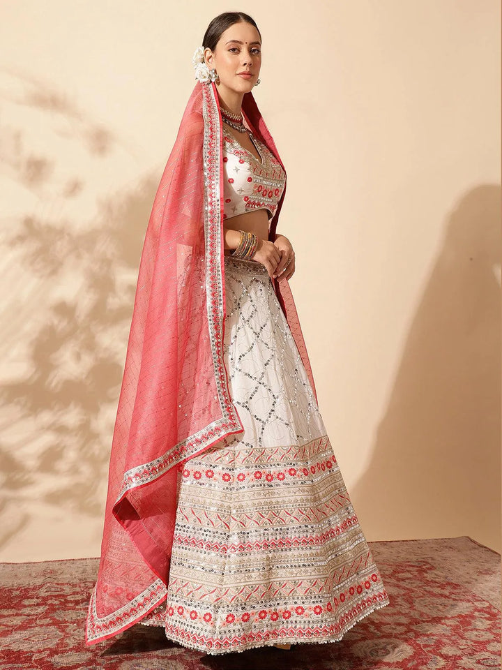 Gajry Bridal Lehenga Choli with Handcrafted for Your Wedding Day - VJV Now