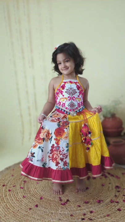 Buy Lil Drama Kids Red with Black Lehenga, Choli with Dupatta for Girls  Clothing Online @ Tata CLiQ