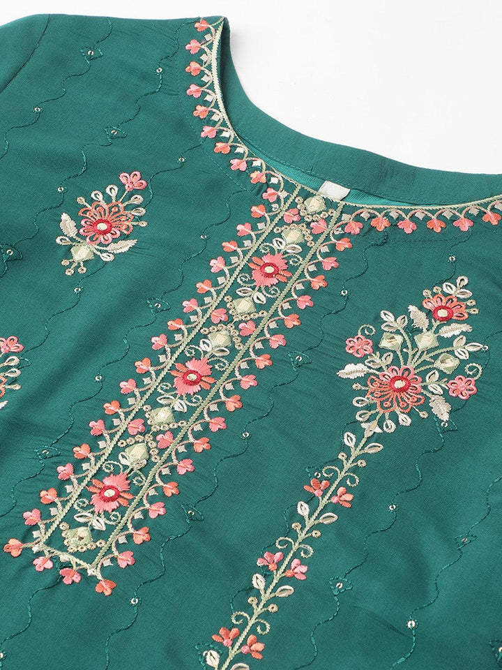 Green Embroidered cotton round Neck Women's kurta set with dupatta - VJV Now
