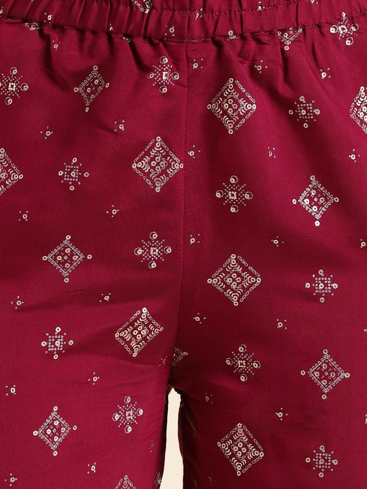 Purple Embroidered silk blend straight kurta with pant & dupatta - VJV Now