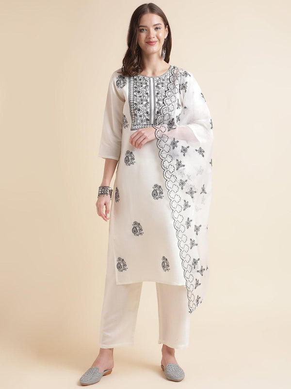 White Embroidered three Quarter sleeve kurta set with fancy embroidered dupatta - VJV Now